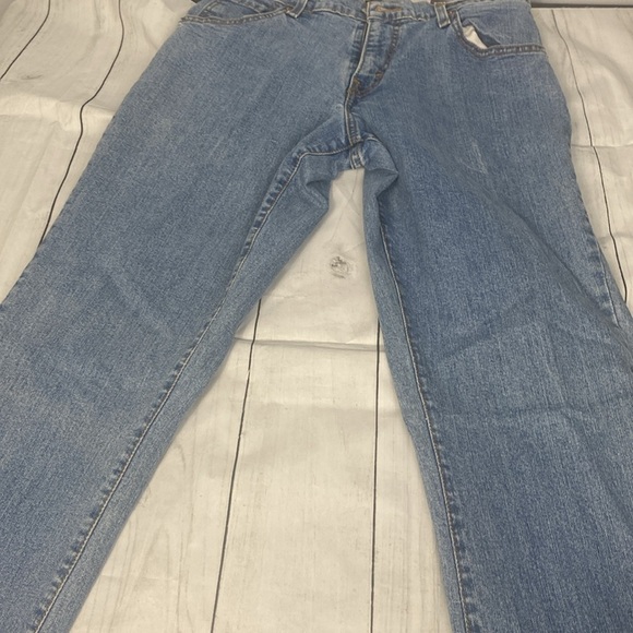 Levi’s Women’s Jeans 550 Relaxed Boot Cut (Size 6L) – Dated Early 2000’s - Picture 9 of 10